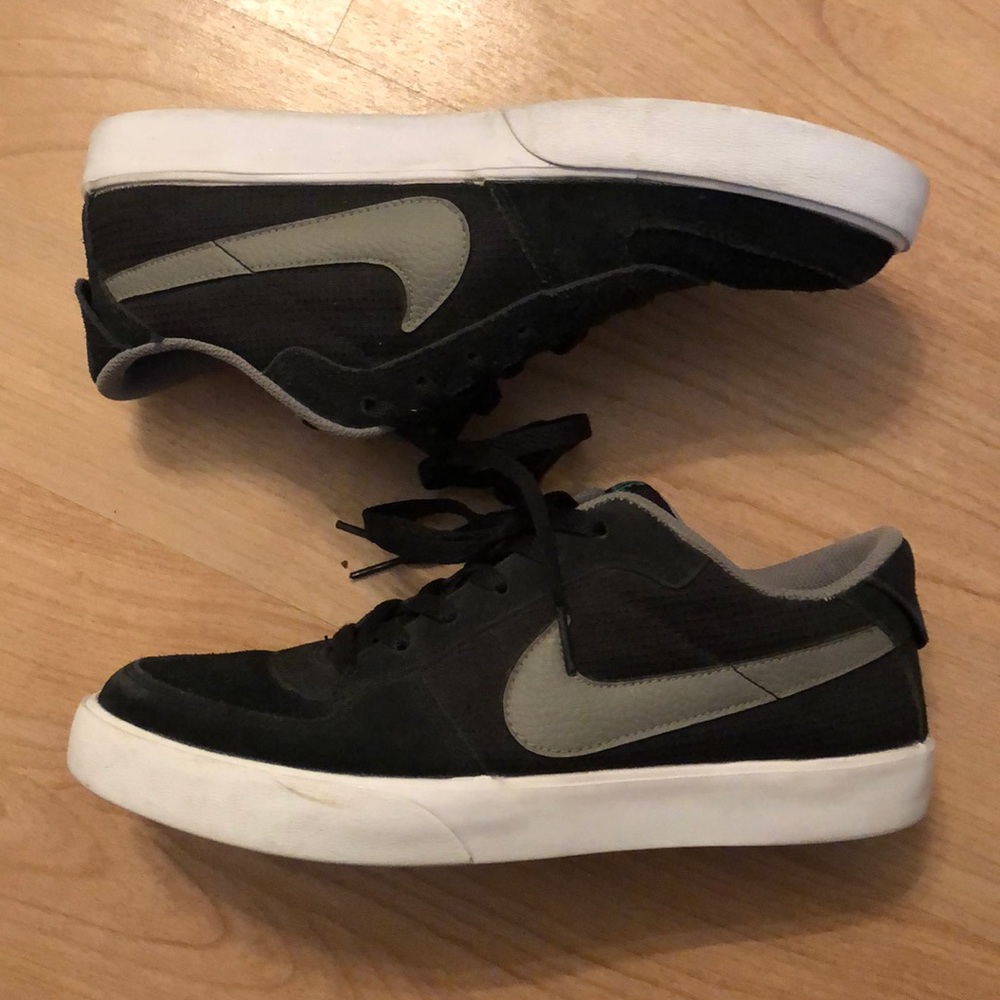 Nike sb skate shoes